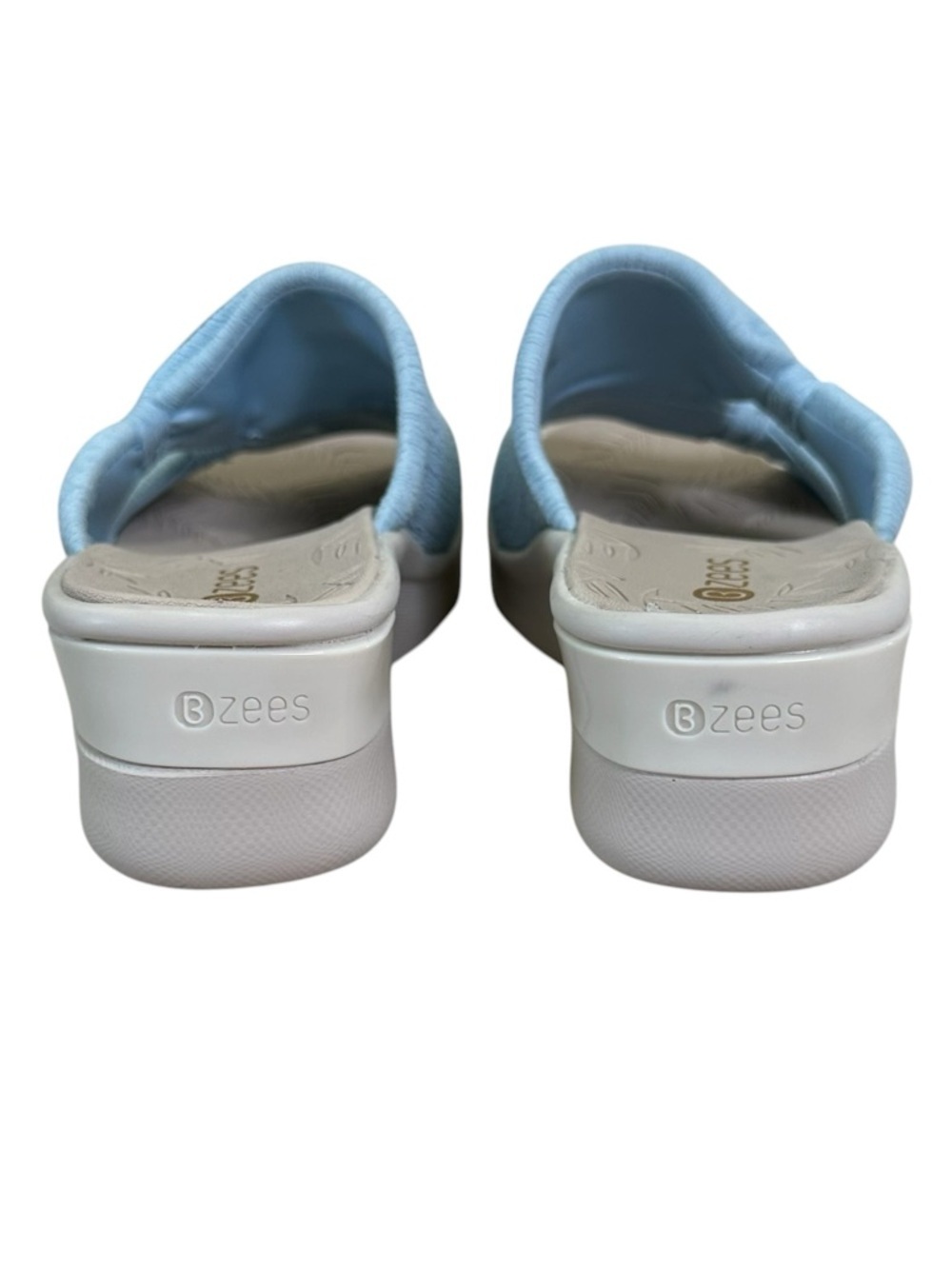 BZees Women’s 8W Light Blue Slip-On Knot Slide Sandals - Picture 7 of 11